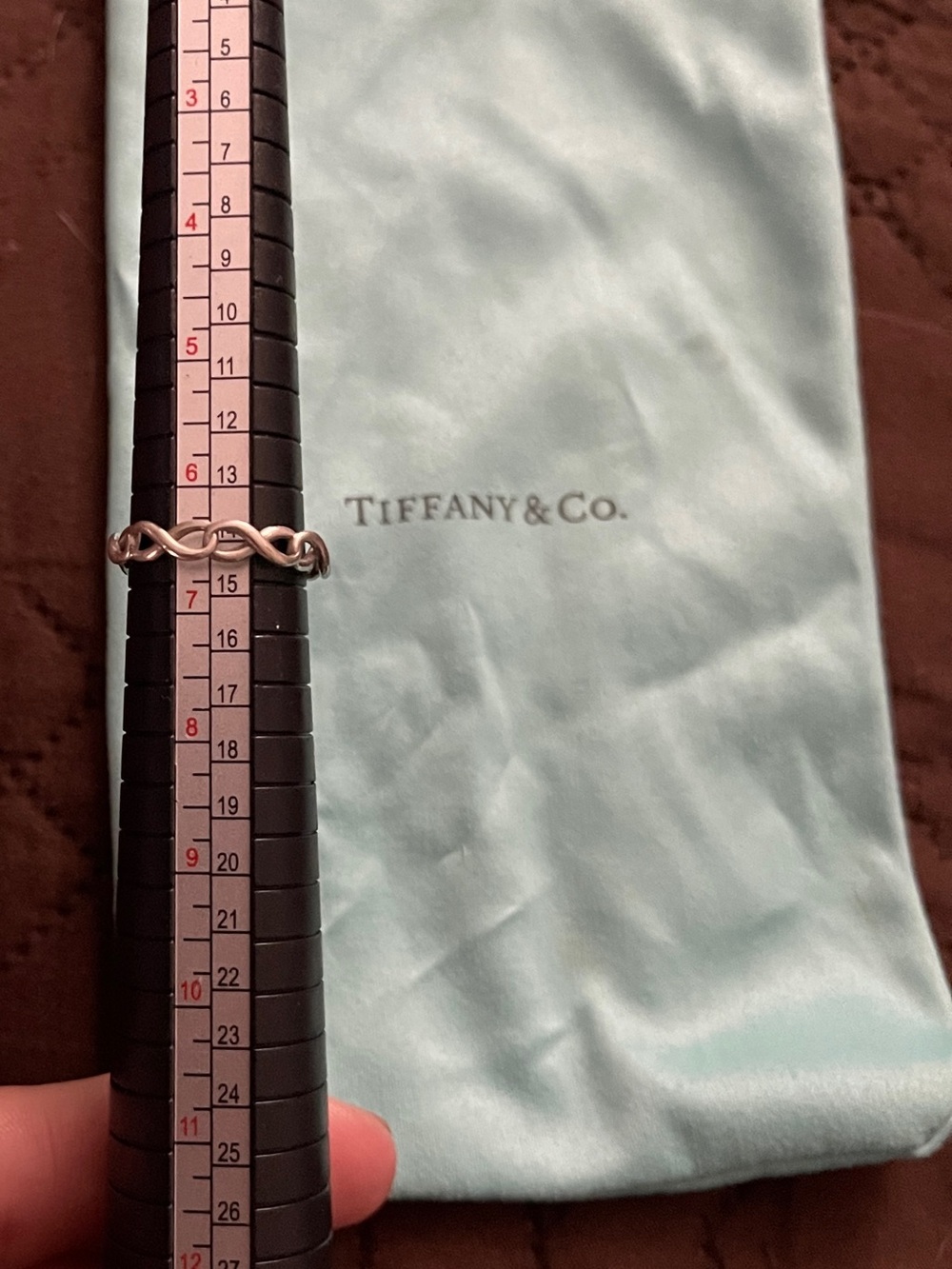 Tiffany & Co. extremely rare Sterling Silver Elephant Band size
5 - Picture 5 of 9
